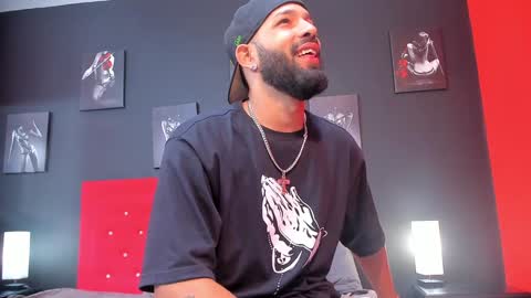 Thia Gomez online show from 01-27-25, 12:16