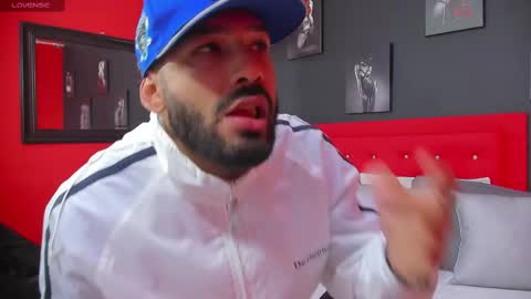 Thia Gomez online show from 02-28-25, 12:20