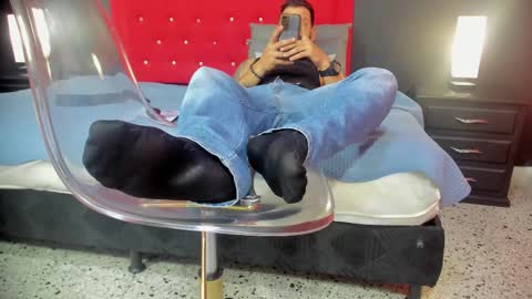 Thia Gomez online show from 09-26-25, 12:42