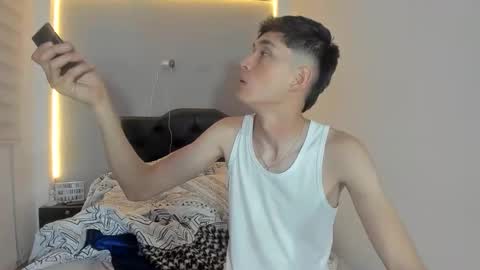 Snapshot of thiagowells_ chatting on 05-13-26, 02:31 Thiago Wells online show from 05-13-26, 02:31