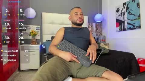 Snapshot of thiagoxbig chatting on 03-07-25, 02:57 thiagoxbig online show from 03-07-25, 02:57