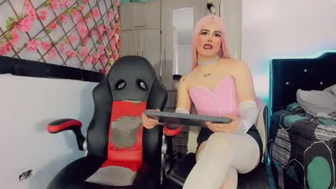 Snapshot of thiara_veky chatting on 06-27-26, 09:09 Thiara online show from 06-27-26, 09:09