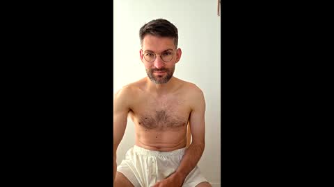 Snapshot of thibthib12 chatting on 05-01-26, 09:25 Thibthib online show from 05-01-26, 09:25