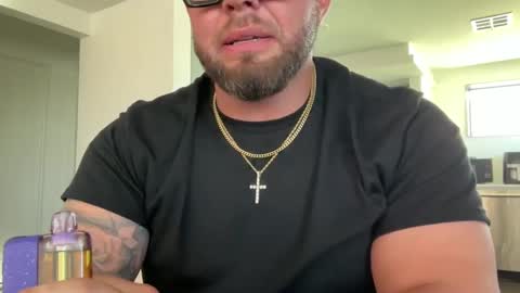 thiccbull12 online show from 09-12-25, 03:12