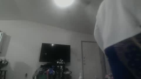 Snapshot of thiccthicc13 chatting on 10-04-25, 05:38 thiccthicc13 online show from 10-04-25, 05:38