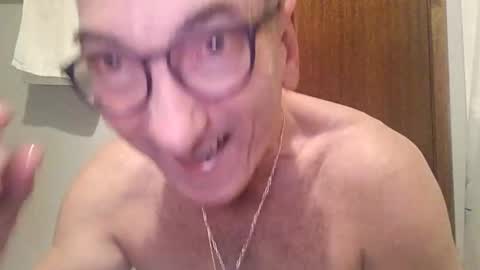 Snapshot of thick2handcurve chatting on 12-04-24, 12:25 thick2handcurve online show from 12-04-24, 12:25