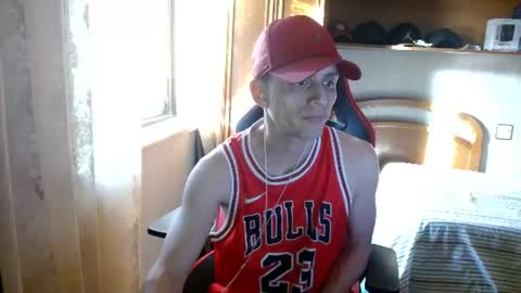 Snapshot of thick_and_big_cock chatting on 06-14-26, 06:32 Latino 8.5 inches online show from 06-14-26, 06:32