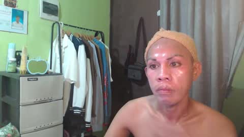 gil online show from 10-10-25, 10:47