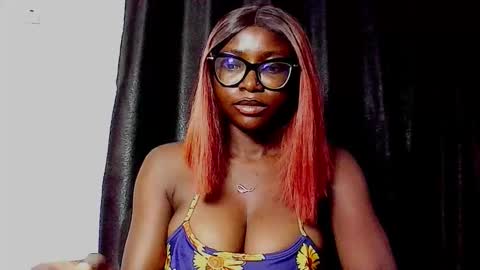 Snapshot of thick_ebonie chatting on 10-08-25, 09:51 Jenny online show from 10-08-25, 09:51