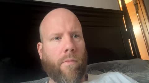 Snapshot of thickcockcali chatting on 12-04-24, 08:29 CaliLove916 online show from 12-04-24, 08:29