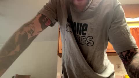 Snapshot of thickcockcali chatting on 02-13-25, 05:33 CaliLove916 online show from 02-13-25, 05:33