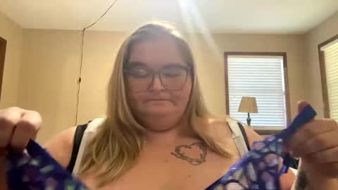 thickerthanasnicker4u online show from 10-08-25, 08:39