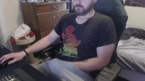 Snapshot of thickgarrett chatting on 04-18-26, 06:12 thickgarrett online show from 04-18-26, 06:12