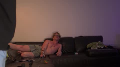 Snapshot of thickissippi chatting on 03-04-26, 05:13 RhydonMyRock online show from 03-04-26, 05:13