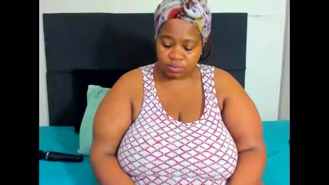 thickleeyanax online show from 11-06-25, 03:07