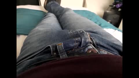 Snapshot of thicksingarters chatting on 12-14-24, 01:05 thicksingarters online show from 12-14-24, 01:05