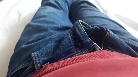 Snapshot of thicksingarters chatting on 12-16-25, 12:43 thicksingarters online show from 12-16-25, 12:43