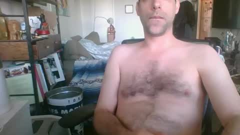 Snapshot of thickty chatting on 05-04-26, 12:45 thickty online show from 05-04-26, 12:45