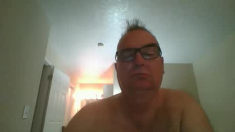Snapshot of thickwhiteload chatting on 05-09-26, 01:38 thickwhiteload online show from 05-09-26, 01:38