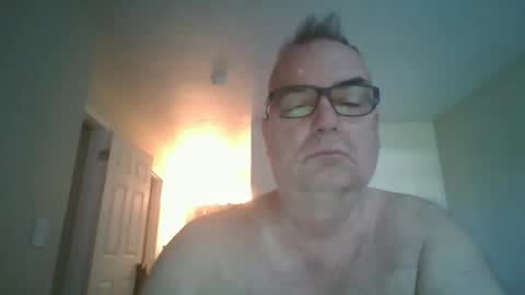 Snapshot of thickwhiteload chatting on 05-18-26, 01:28 thickwhiteload online show from 05-18-26, 01:28