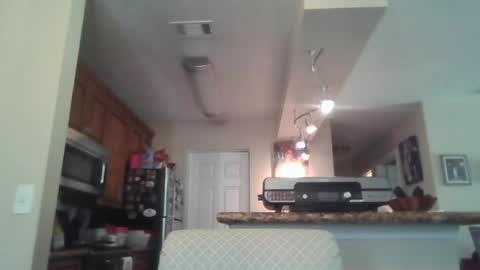 Snapshot of thickwhiteload chatting on 06-12-26, 07:57 thickwhiteload online show from 06-12-26, 07:57