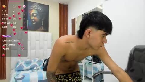  THIAGO COLLINS  online show from 06-25-26, 11:31