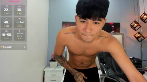  THIAGO COLLINS  online show from 07-09-26, 11:20