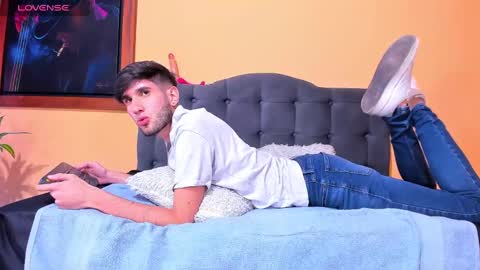 Thiiago online show from 12-16-24, 04:05