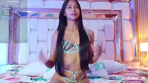 Snapshot of thin_eva chatting on 02-22-25, 07:03 Eva online show from 02-22-25, 07:03