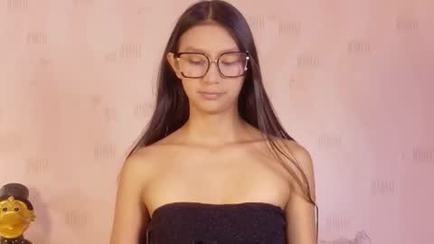 Snapshot of thin_eva chatting on 02-14-26, 12:57 Eva online show from 02-14-26, 12:57