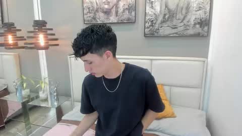 Thom online show from 03-19-26, 12:20