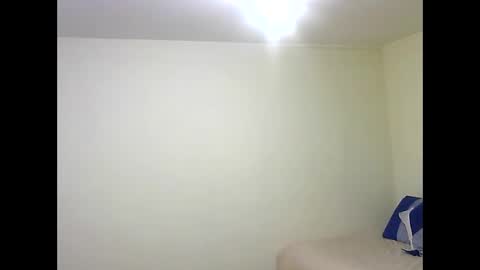 Snapshot of thomas2wood chatting on 06-04-26, 11:22 Thomas2Wood online show from 06-04-26, 11:22