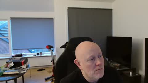 thomas315627 online show from 04-19-26, 06:21