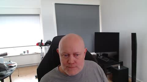 Snapshot of thomas315627 chatting on 05-13-26, 01:30 thomas315627 online show from 05-13-26, 01:30