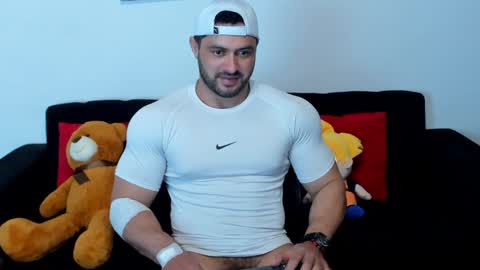 Thomas Brandon online show from 01-28-25, 04:18