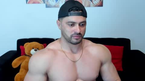 Thomas Brandon online show from 02-12-25, 04:33