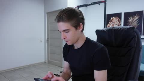 THOMAS BRONS online show from 06-04-26, 01:50