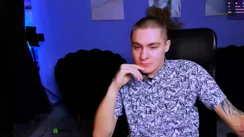 thomas_crow online show from 11-22-25, 10:25