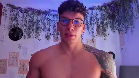 Thomas Grey online show from 03-04-25, 12:01