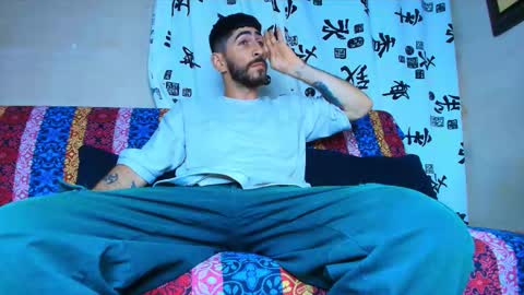 Snapshot of thomas_ks11 chatting on 02-15-26, 05:48 thomas_ks11 online show from 02-15-26, 05:48