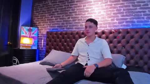 ---Thomas--- online show from 02-15-25, 04:03