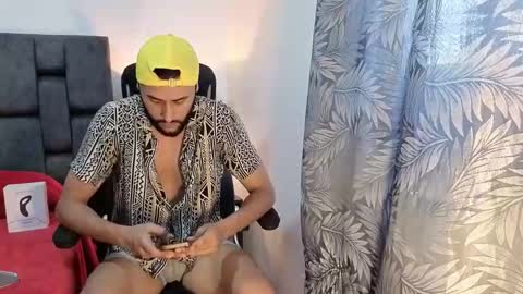 Thomas online show from 09-23-25, 06:44