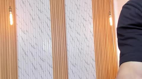 Thomas online show from 11-12-25, 11:54