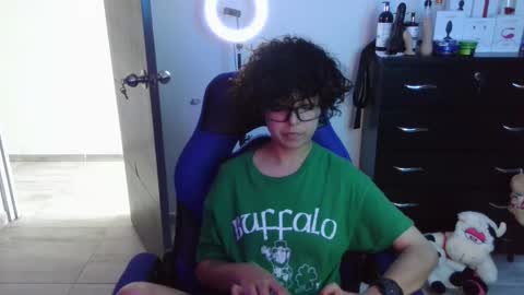 VALERIA online show from 10-17-25, 07:16