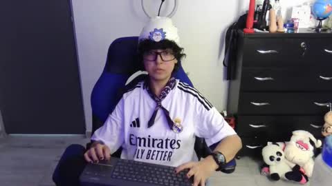 VALERIA online show from 04-15-26, 07:43