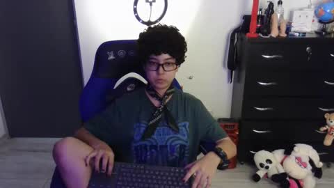 Snapshot of thomascooper_cams chatting on 05-24-26, 09:09 VALERIA online show from 05-24-26, 09:09