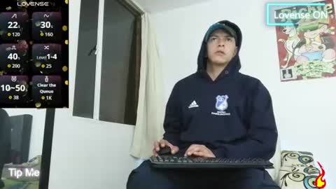 Snapshot of thomasjons chatting on 07-10-26, 03:00 thomasjons online show from 07-10-26, 03:00