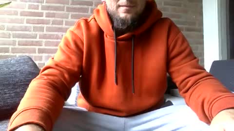 Snapshot of thomasonnl chatting on 09-21-25, 01:35 thomasonnl online show from 09-21-25, 01:35