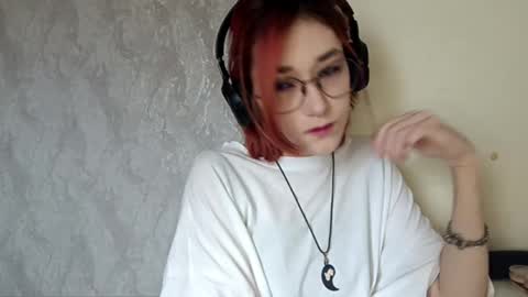 Lina online show from 11-30-25, 11:14