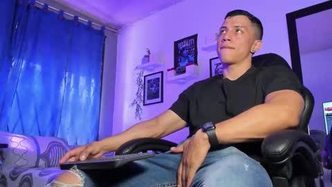 Thoms Every online show from 10-11-25, 05:33